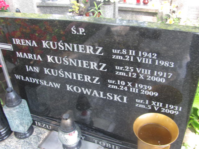  Kuśnierz 1942 Kraków-Salwator - Grobonet - Wyszukiwarka osób pochowanych