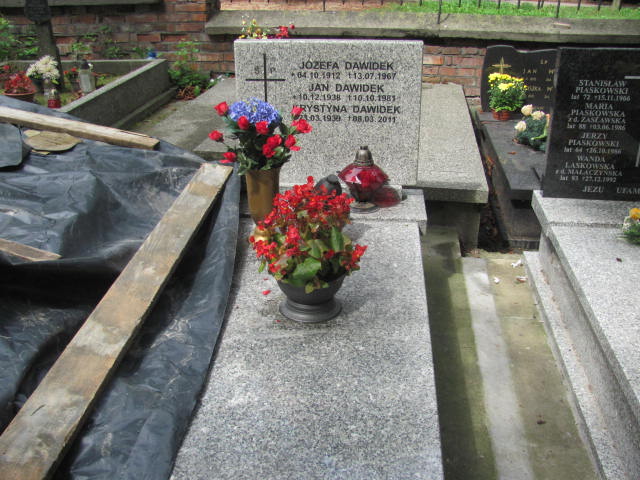 Grób Krystyna Dawidek