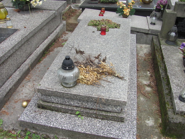 Grób Julian Marchaj