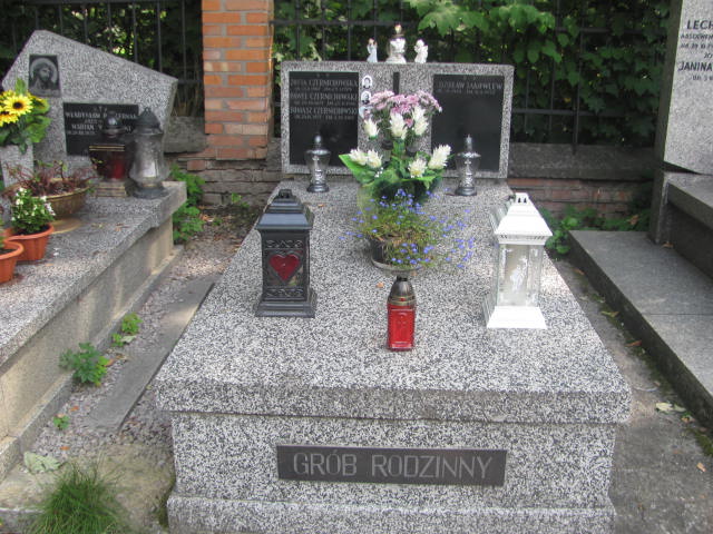 Grób Tomasz Czernichowski